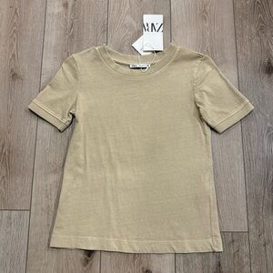 NWT Zara Light Tan/ Green Short Sleeve Tee Basic T Shirt Acid Wash Fall Top XS